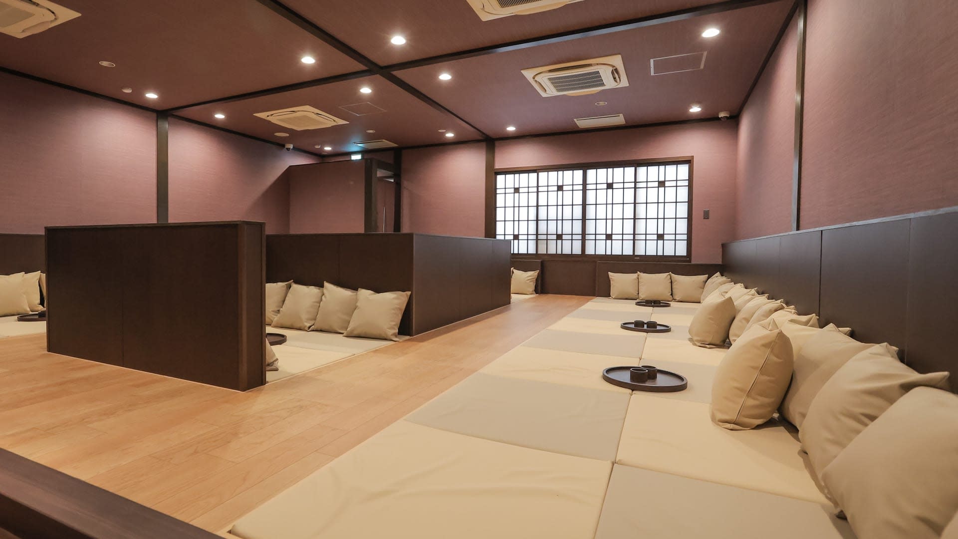 Tokyo Somei Onsen SAKURA: Weekday Ticket (Towel) - Thumbnail 3