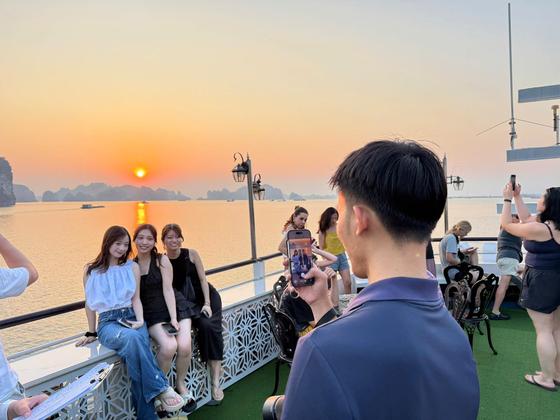 Dragon King 1 Day Cruise: Ha Long Bay Tour with Sung Sot & Ti Top - Thumbnail 50