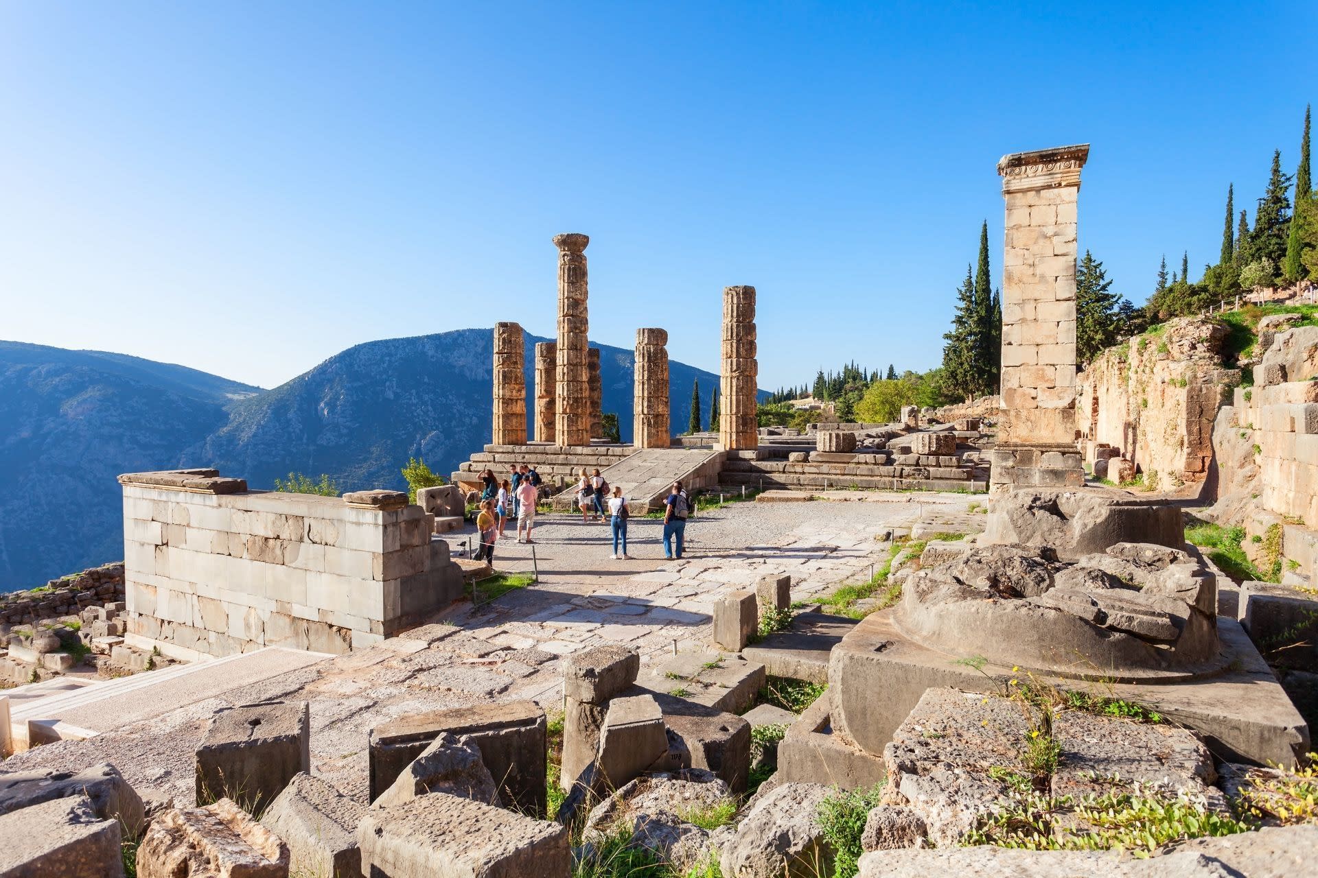 Delphi Archaeological Site, Museum, and Temple of Apollo Tour - Image 1
