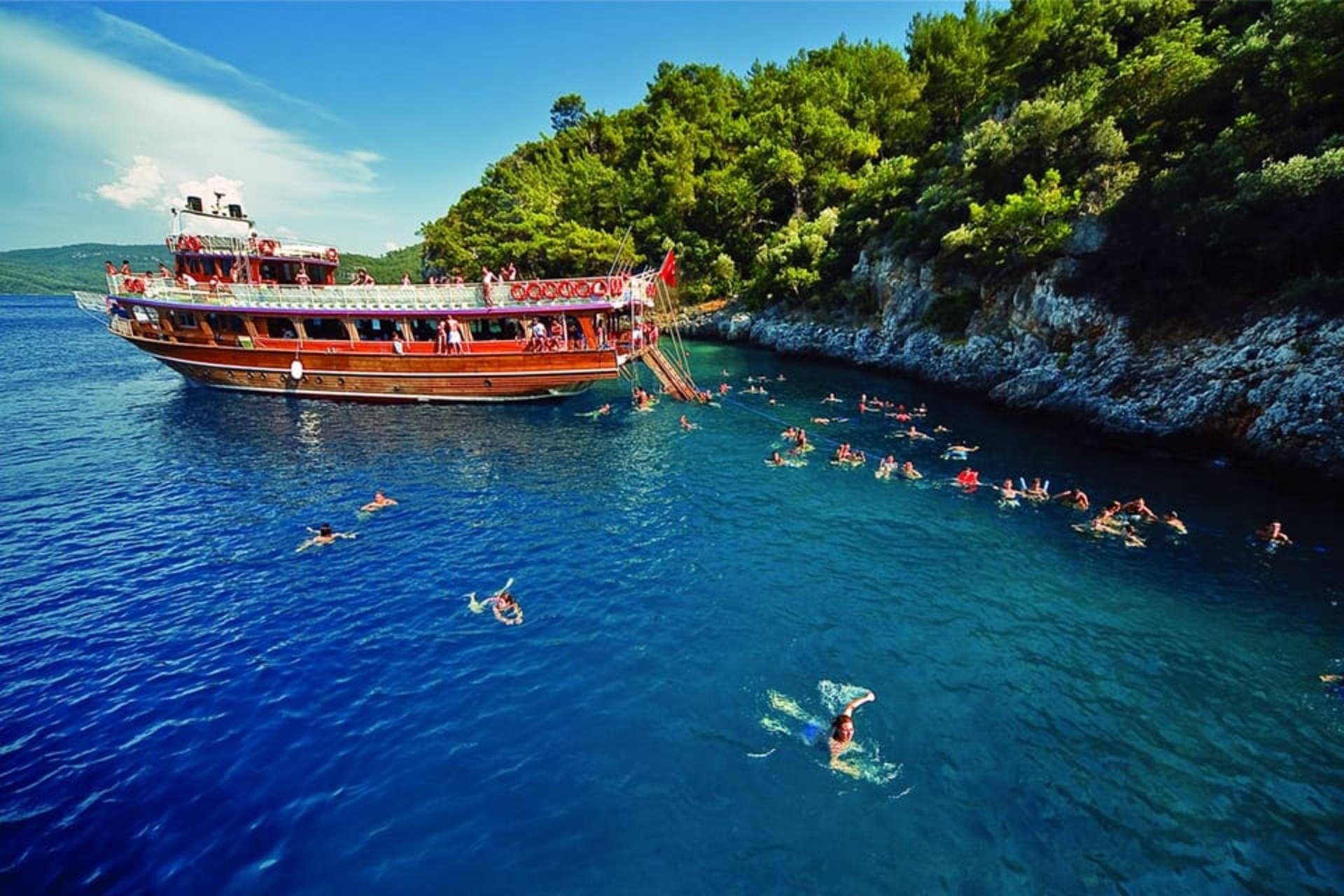 Marmaris: Boat Trip w/Unlimited Drinks and BBQ Lunch - Thumbnail 4