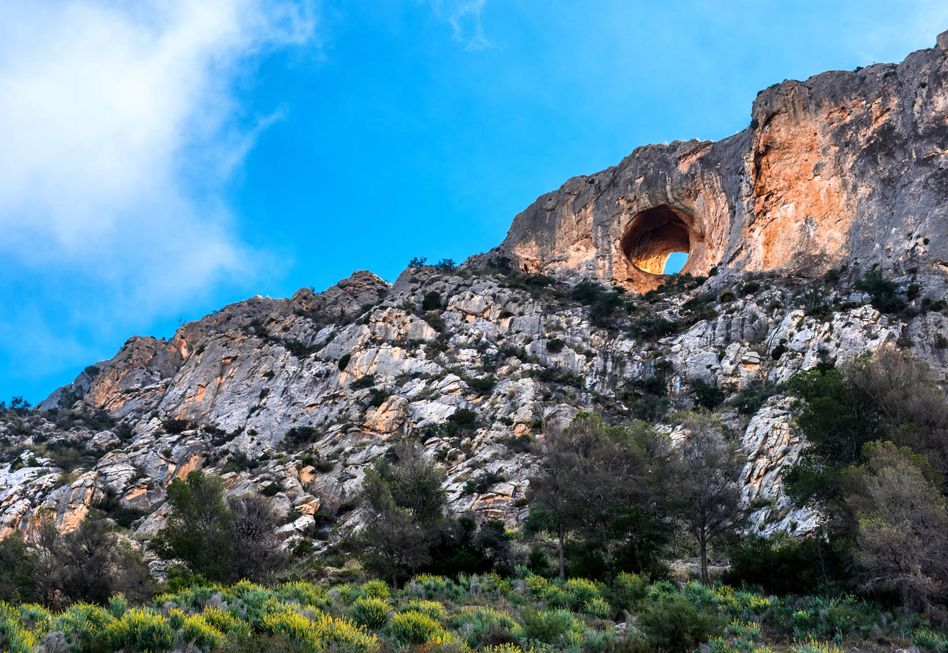 Alicante Explorer Tour: Mountains, Museums & Culture - Thumbnail 5