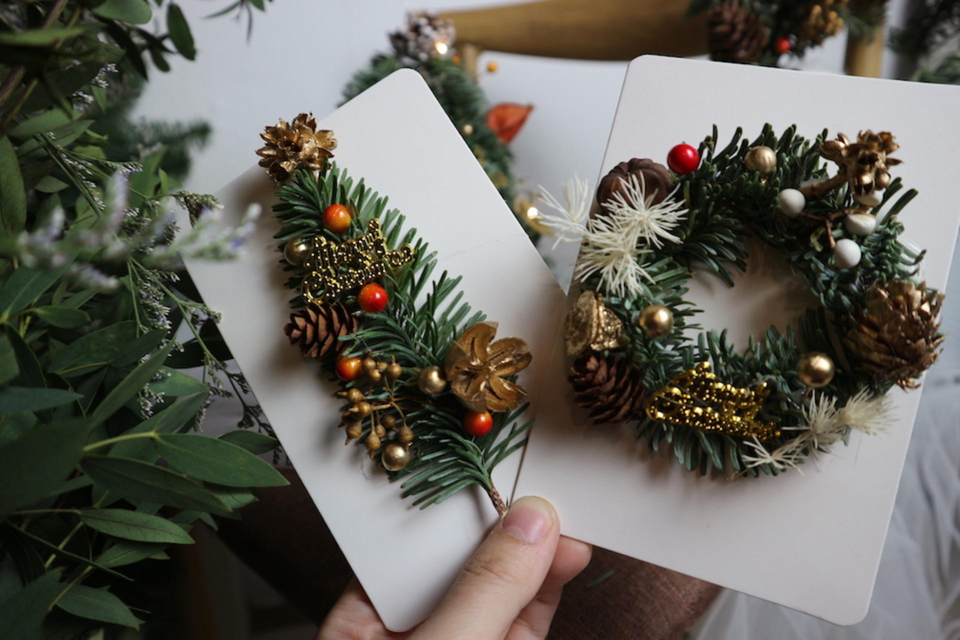 Myosotis Flower Christmas Pine Dried Flower Card Workshop - Image 1