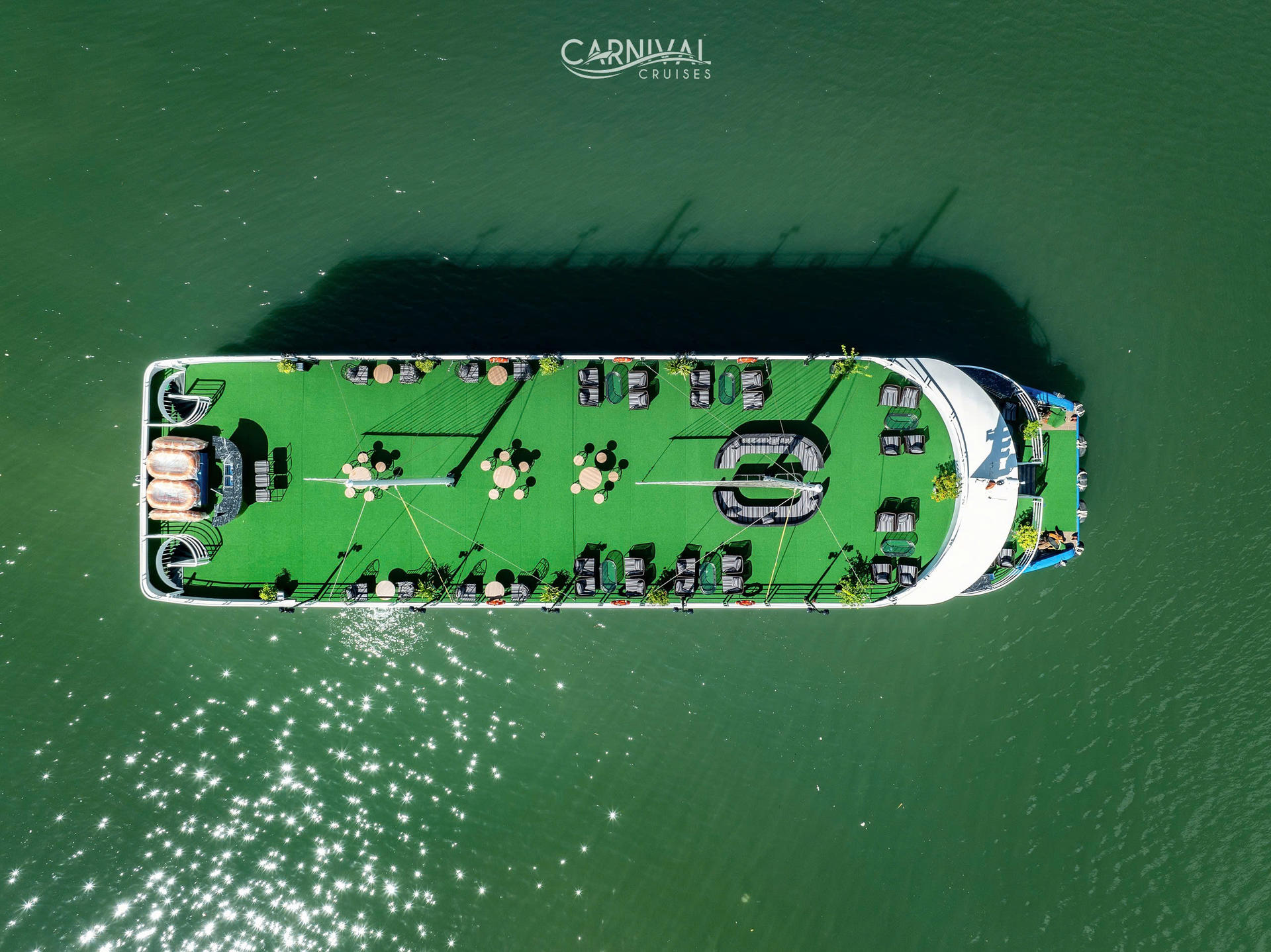 Carnival Luxury Day Cruise: Ha Long Bay with Sung Sot, Titop Island - Thumbnail 25