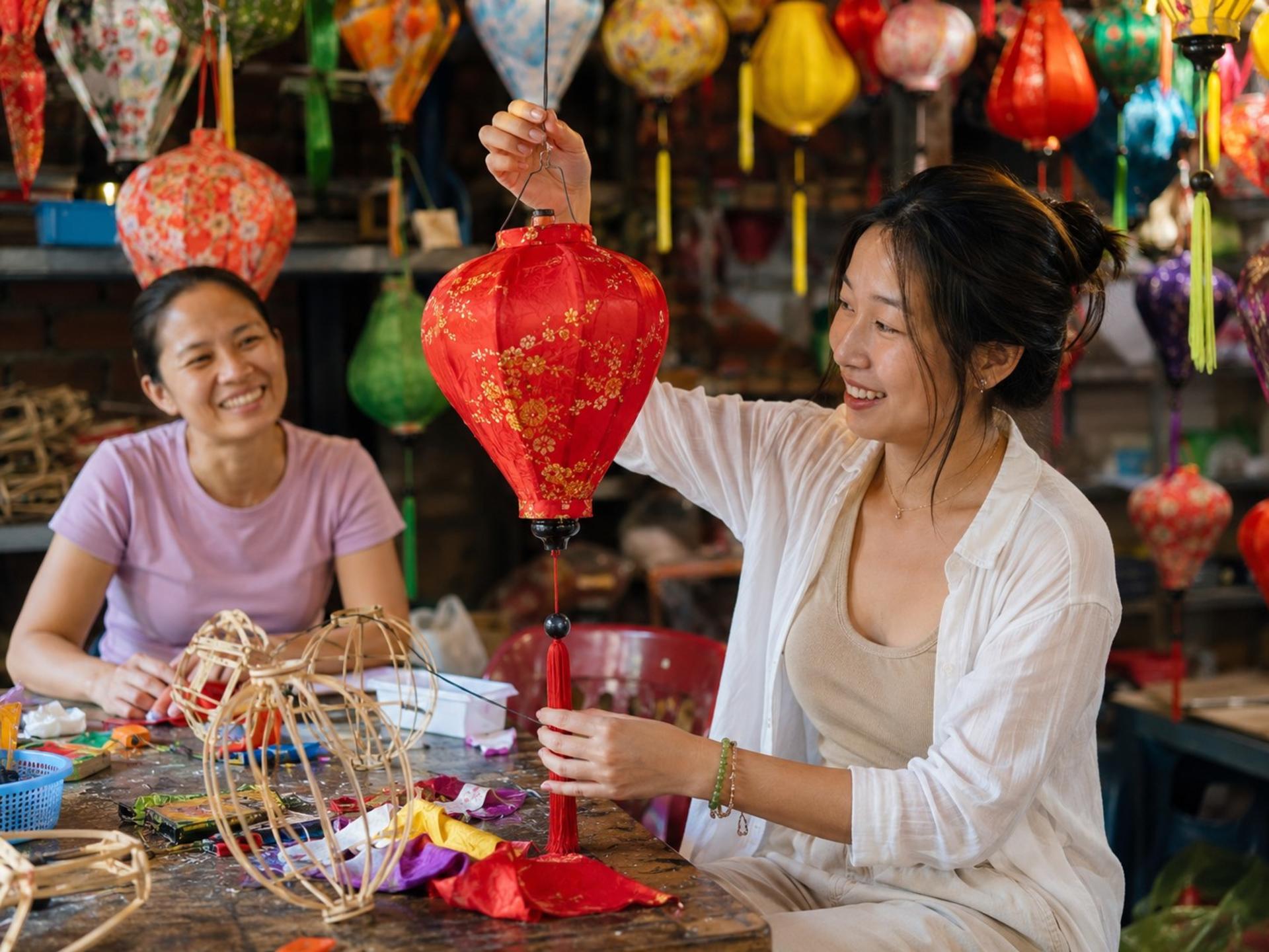 Hoi An Lantern Making Class & Lantern Boat Ride Experience - Thumbnail 15