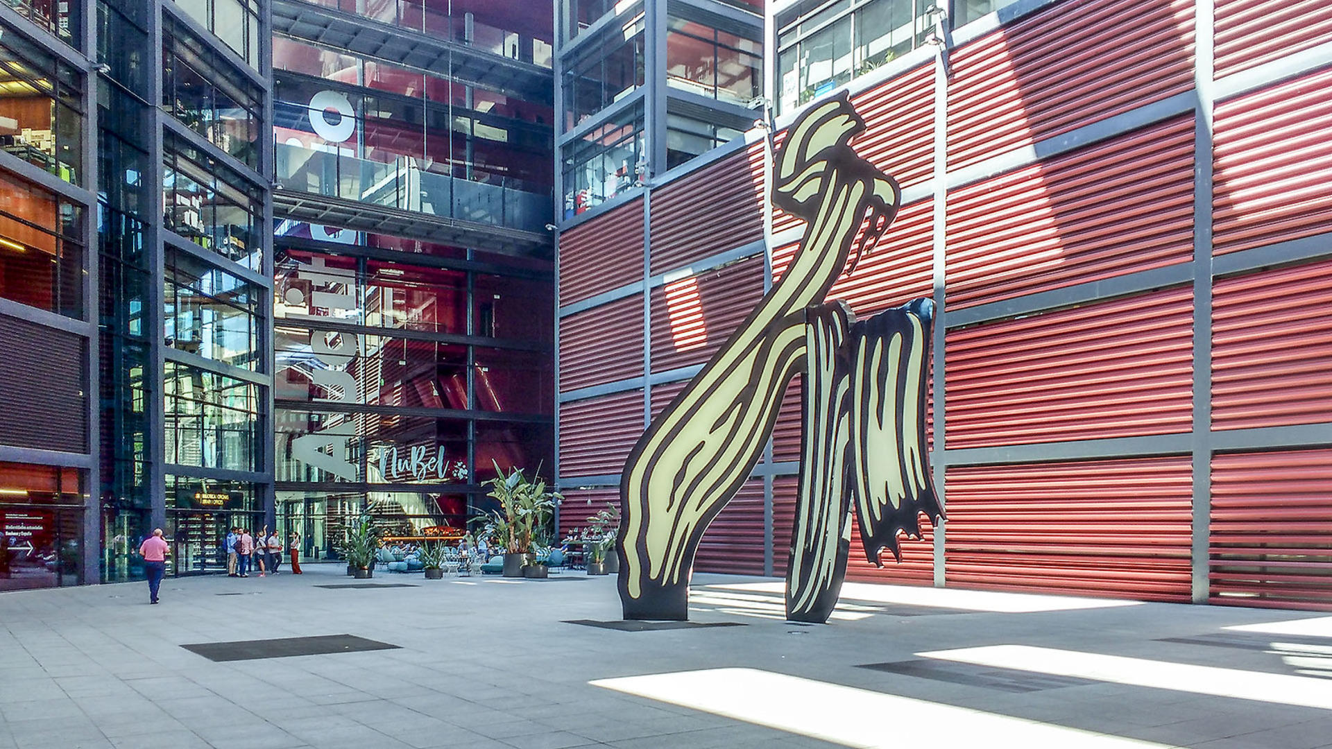 Madrid: Reina Sofía Museum Expert Guided Tour - Thumbnail 2