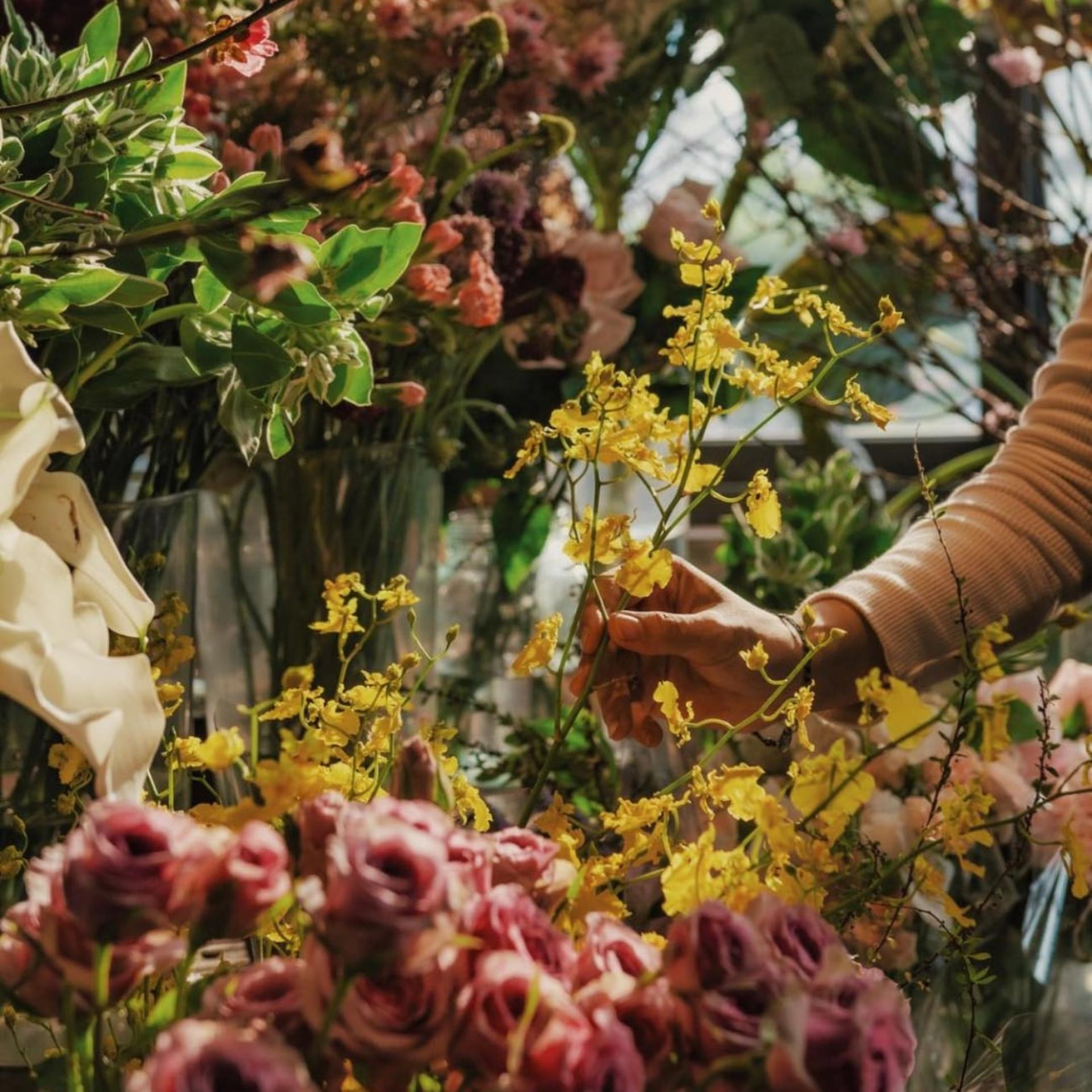 Ho Chi Minh City: Vietnamese Flower Arrangement Workshop - Thumbnail 7