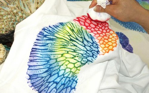 沖縄のサンゴ染め体験｜首里城近く