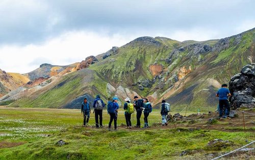 Excursion d'une journée à Landmannalaugar avec randonnée, bain de nature et Haifoss