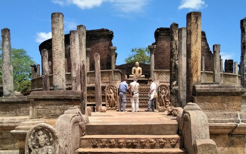 Pribadong Buong-Araw na Paglilibot sa Sinaunang Lungsod ng Anuradhapura Polonnaruwa