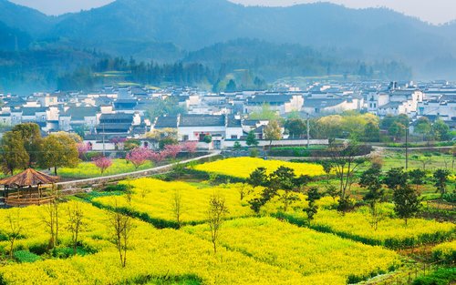 黄山宏村与西递古村落拼团一日游
