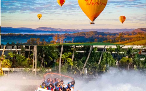 Giro in mongolfiera a Cairns + Barca a getto Bad Fishy GRATUITA