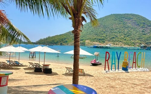 Výlet na ostrov Nha Trang: Párty na lodi, šnorchlování a oběd (korejský průvodce)