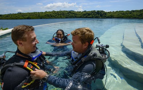 Open Water E-learning di Lembongan dengan PADI 5* Center