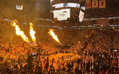 เกมบาสเก็ตบอล Miami Heat ที่ Kaseya Center