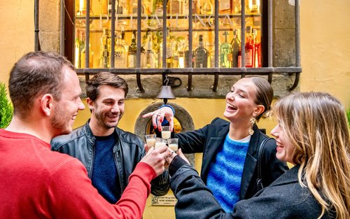 Florenz Tipsy Tour: Kneipentour, Getränke & Dunkle Geschichte