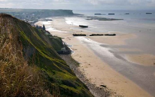 D-Day landing beaches private tour from Paris