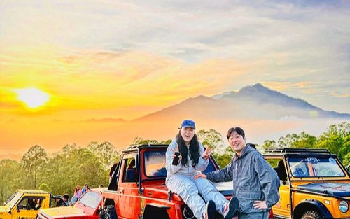 Bali Mount Batur soluppgång och privat jeepsafari till svart lava
