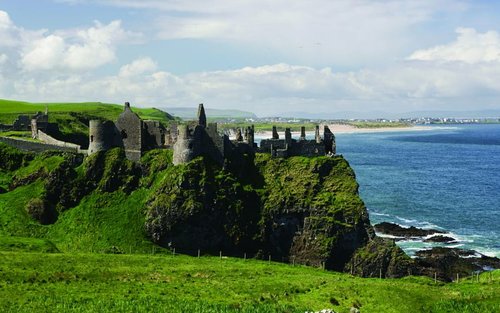 Giant's Causeway and Belfast Titanic Museum Day Tour from Dublin