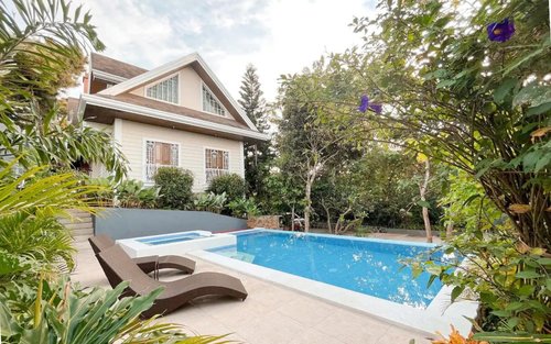 Ridgetop Resthouse Vacation Home in Cavite