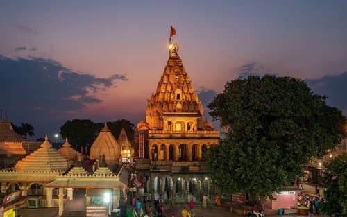 Indore Mahakaleshwar Temple Full-Day Cultural Tour
