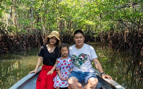 Bintan Mangrove / Fireflies Tour / blue lake / Snorkling / Massage 