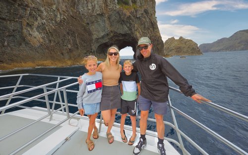 Discover the Bay Hole in the Rock Cruise includes Island Lunch
