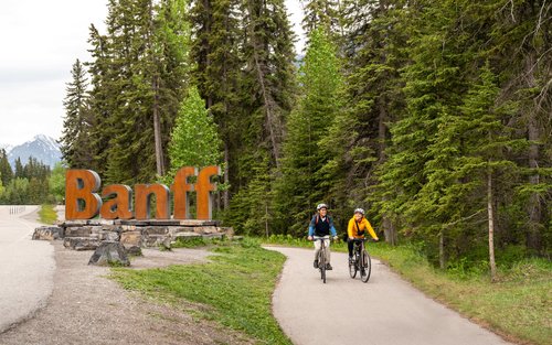 Excursão de um dia pela área de Banff e Johnston Canyon saindo de Calgary