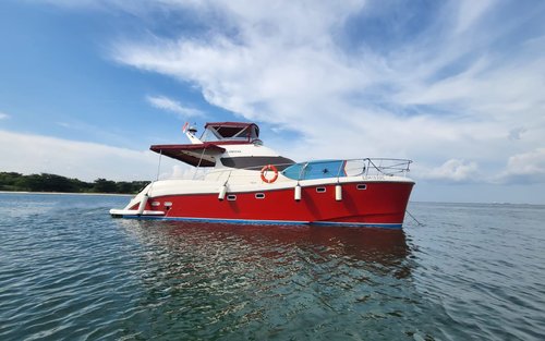 Lazarus Island La Fortuna Private Yacht by Shimmering Sea Cruises