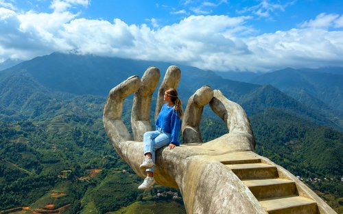 Tur Sapa 2H1M dari Hanoi: Cat Cat, Moana & Fansipan atau Trekking