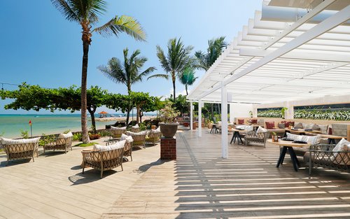 巴厘岛洲际沙努尔酒店的用餐体验