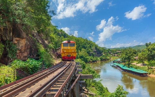Kanchanaburi Day Tour: Death Railway, Safari Park, River Kwai Bridge