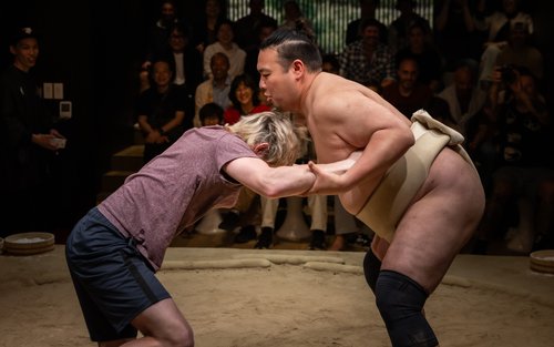 大阪新世界：浮世绘风格场地相扑表演体验