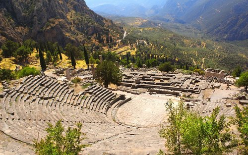 2-tägige Delphi- und Meteora-Tour ab Athen