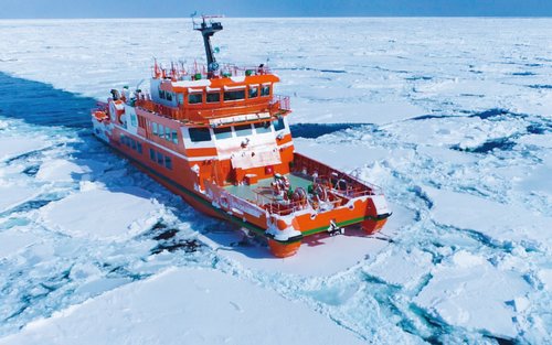 Sapporo Mombetsu Port Full-Day Icebreaker Cruise Experience