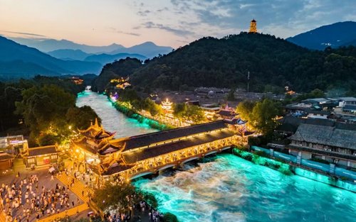 Thuê xe riêng một ngày quanh Thành Đô (Trung tâm Gấu trúc/Tam Tinh Đ堆/Đô Giang Yển/Thanh Thành Sơn/Nam Kiều/Ngưỡng Thiên 窝/Công viên Gấu trúc)