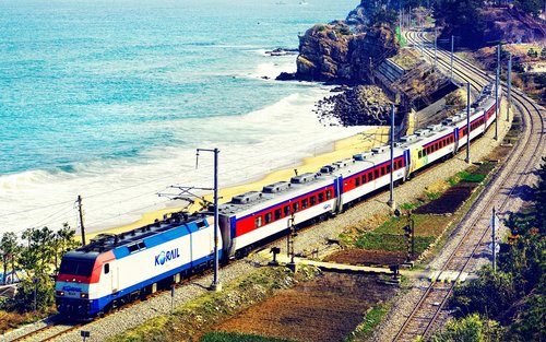 フラン ジュンイチ Amazon.com | adidas x Kevin Lyons ZX 8000 Mens Sneakers