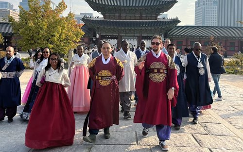 Půldenní prohlídka Soulu Gyeongbokgung a vesnice Bukchon Hanok pro malé skupiny