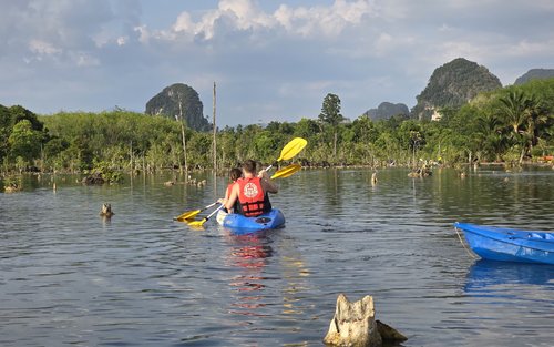 Krabi: Kajakování v jurské džungli a prohlídka pláže Phra Nang Cave