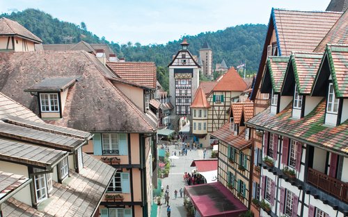 Batu Caves & Colmar Tropicale Full-Day Tour