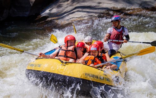 Aventura guiada de rafting en Chiang Mai por Khampan