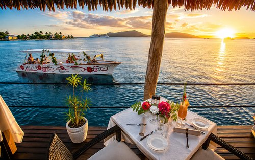 Bora Bora Sunset Cruise and Dinner Tour