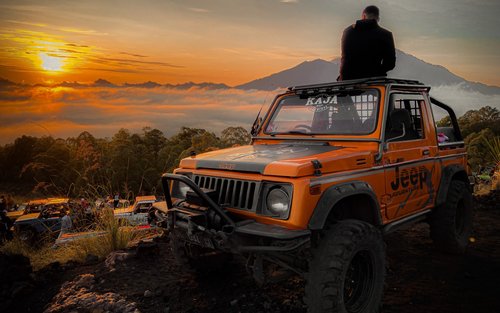 Excursão de jipe ao nascer do sol no Monte Batur e café Kintamani à beira do lago