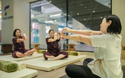 Massage af Master ved Srinagarindra i Bangkok