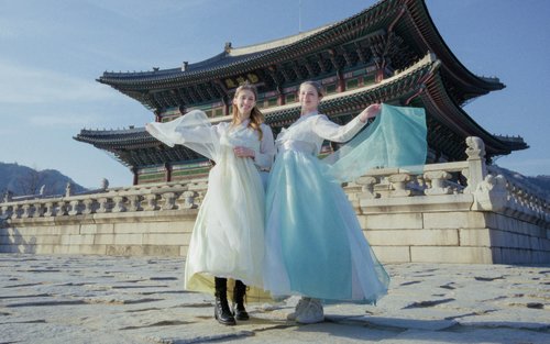 서울에서 전문 촬영 감독과 함께하는 슈퍼 8mm 필름 촬영