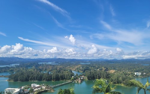 Rock of Guatapé & Coffee Tour Half-Day Private Experience