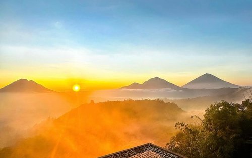 Kintamani Sunrise Tour  [ Pinggan, Montana Cafe & 4 WD Jeep Tour ]