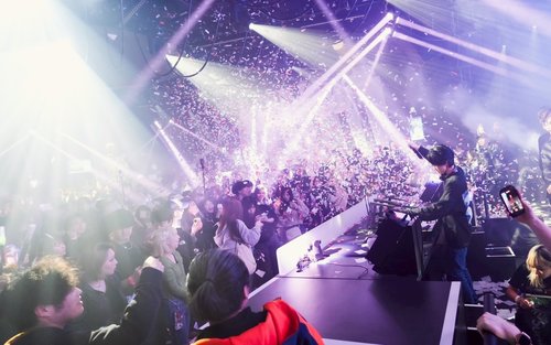 Hokkaido Sapporo: SANGO SAPPORO Club de noapte Bilet de intrare + Băutură & VIP