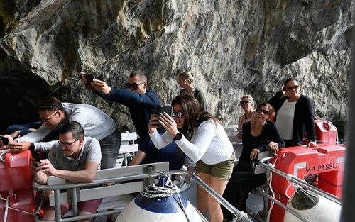 Minicrucero a Capri y visita turística por la ciudad desde Nápoles
