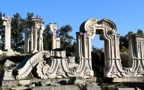Vstupenka do Starého letního paláce (Yuanmingyuan) + elektronický průvodce (vícejazyčné možnosti)