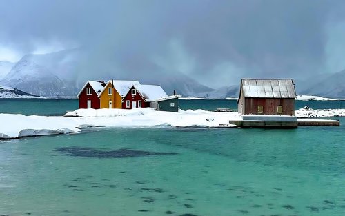 Tromso Half-Day Small Group Sommarøy Coastal Tour
